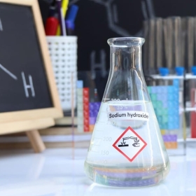 Xút lỏng (NaOH): hóa chất "vàng" của ngành công nghiệp